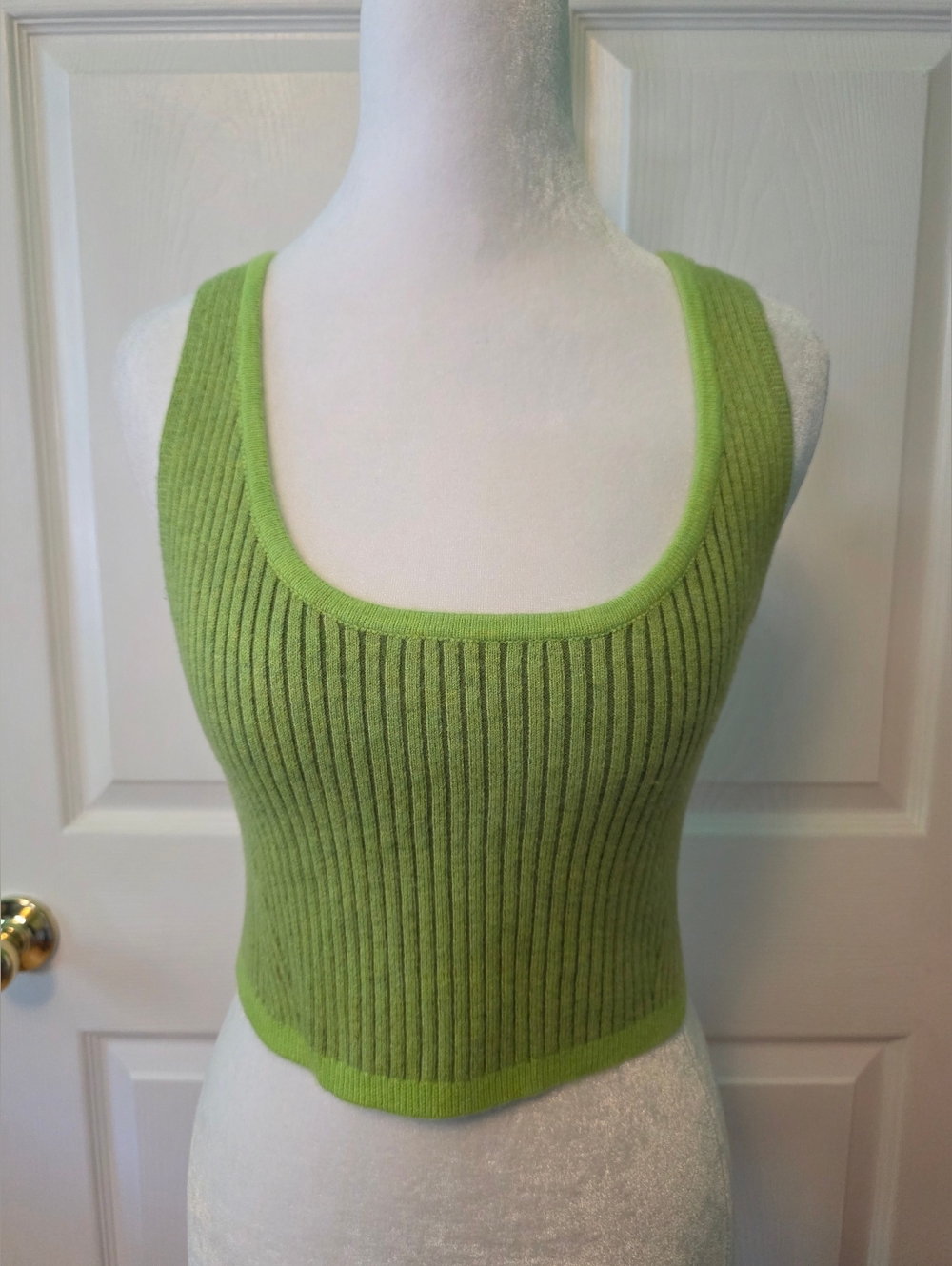 Wild Fable Green Ribbed Crop Tank Top Size M